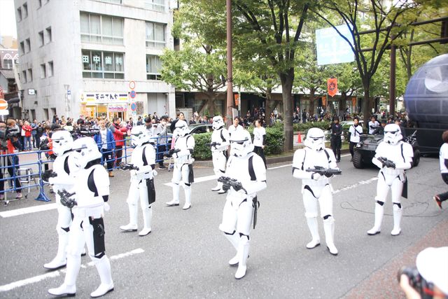 福くん、そっくり弟とミニ”ダース・ベイダー”で参加！「カワサキ ハロウィン 2016」の『スター・ウォーズ』パレードに170名　画像ギャラリー（26枚目）