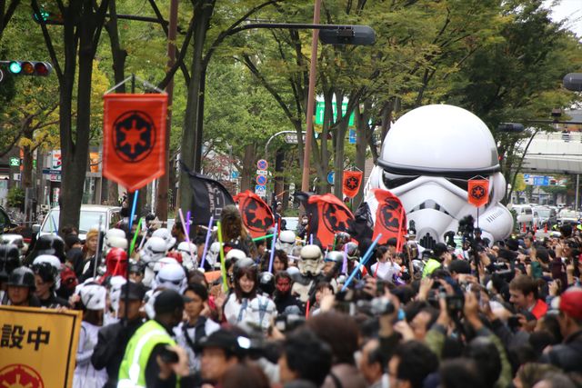福くん、そっくり弟とミニ”ダース・ベイダー”で参加！「カワサキ ハロウィン 2016」の『スター・ウォーズ』パレードに170名　画像ギャラリー（28枚目）