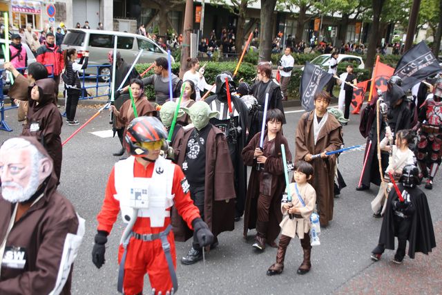福くん、そっくり弟とミニ”ダース・ベイダー”で参加！「カワサキ ハロウィン 2016」の『スター・ウォーズ』パレードに170名　画像ギャラリー（47枚目）