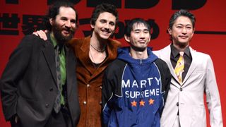 ティモシー・シャラメ来日！窪塚洋介がサプライズ登場「なんで窪塚？」自虐で沸かす