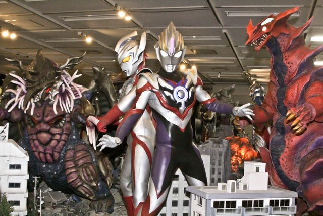 『シン・ウルトラマン』メフィラス・山本耕史の劇中衣装も展示！「ウルサマ2022」メディア内覧会（8枚目）
