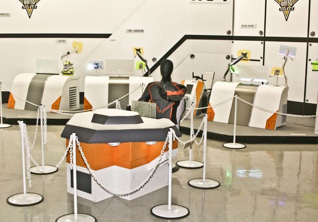 『シン・ウルトラマン』メフィラス・山本耕史の劇中衣装も展示！「ウルサマ2022」メディア内覧会（12枚目）