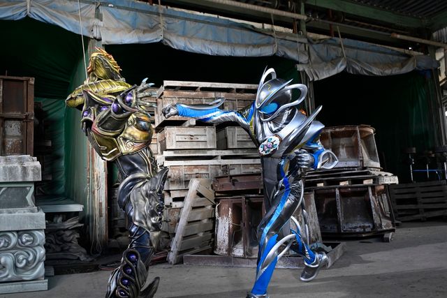 “黒猫”の仮面ライダーリドが登場！「仮面ライダーマイス」第3話場面カット（3枚目）