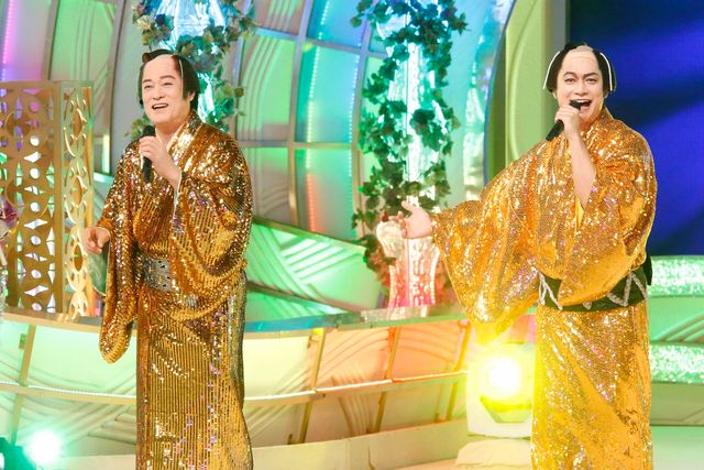 「年忘れにっぽんの歌」でのマツケン＆カツケン（2枚目）