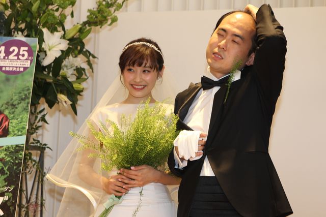 高橋愛のウエディングドレス姿！フォトギャラリー（3枚目）