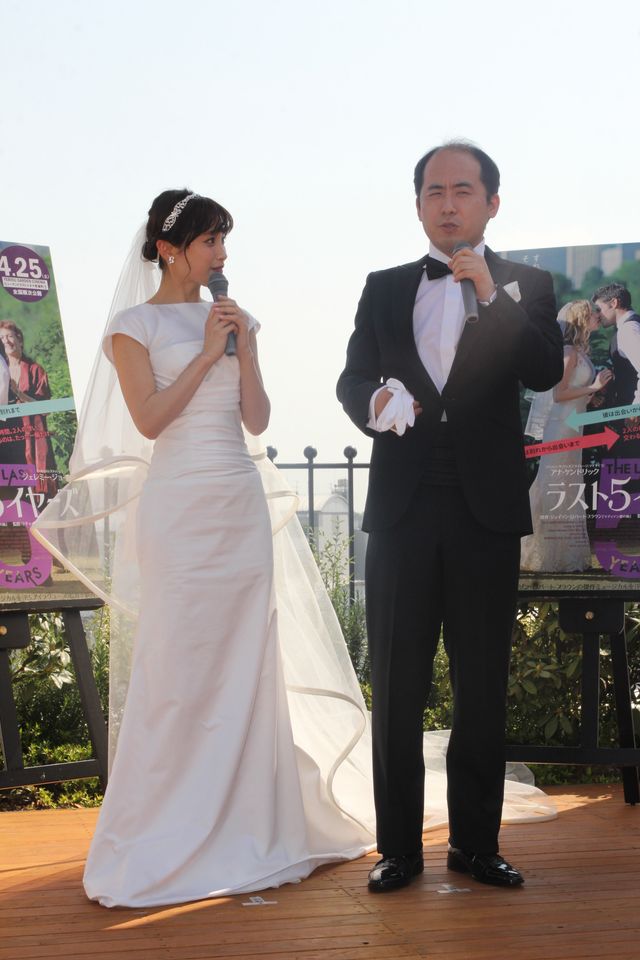 高橋愛のウエディングドレス姿！フォトギャラリー（8枚目）
