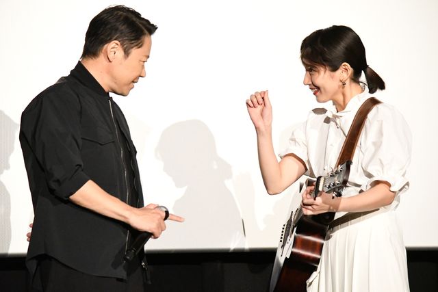 吉岡里帆、人生初ライブに大興奮！映画『音量を上げろタコ！なに歌ってんのか全然わかんねぇんだよ!!』一夜限りのライブイベント（6枚目）