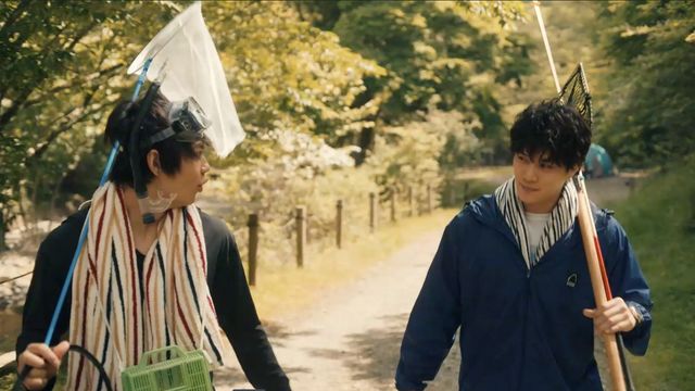 はしゃぐ佐野勇斗＆鈴木伸之！ドラマ「俺たちはあぶなくない～クールにさぼる刑事たち」第3話場面カット（11枚目）