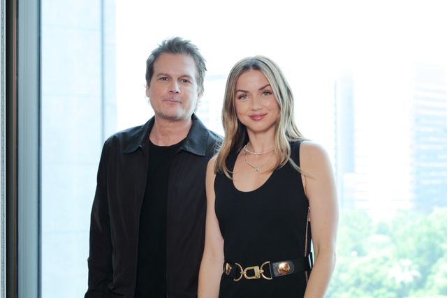 圧倒的な美しさ！来日したアナ・デ・アルマス撮り下ろし（9枚目）