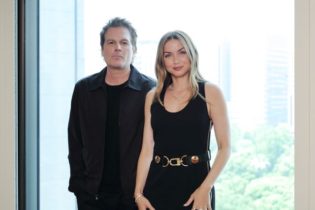 圧倒的な美しさ！来日したアナ・デ・アルマス撮り下ろし（10枚目）