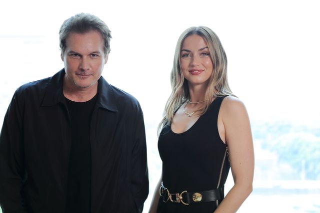 圧倒的な美しさ！来日したアナ・デ・アルマス撮り下ろし（17枚目）