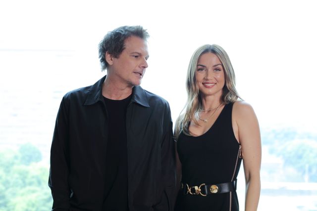 圧倒的な美しさ！来日したアナ・デ・アルマス撮り下ろし（19枚目）