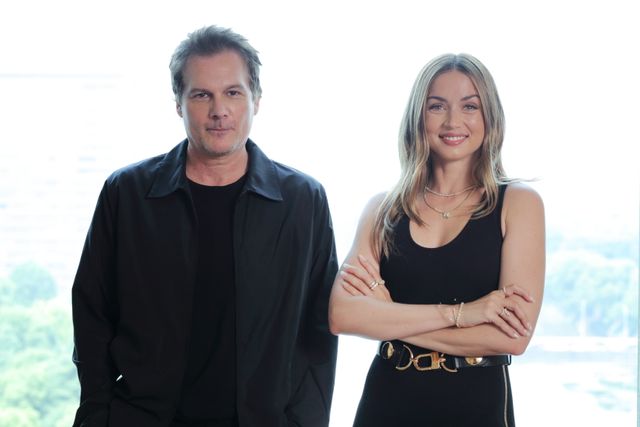 圧倒的な美しさ！来日したアナ・デ・アルマス撮り下ろし（23枚目）