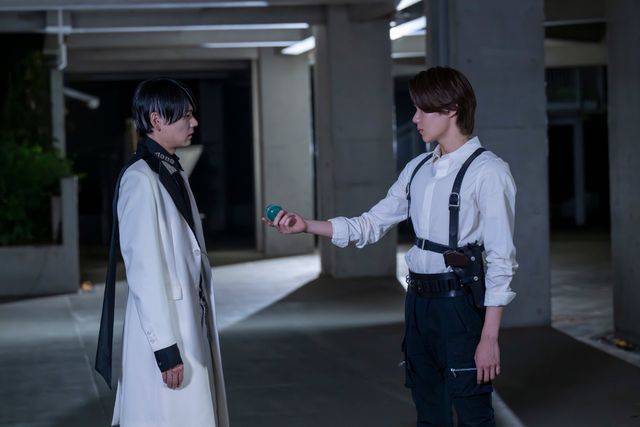 謎の男“ジーク”の正体とは…「仮面ライダーゼッツ」第27話場面カット（5枚目）