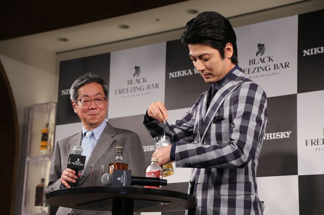 こりゃうまい！玉山鉄二、ウイスキーにご満悦「ブラックニッカ」イベントギャラリー（6枚目）
