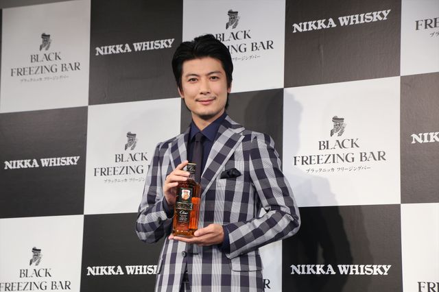 こりゃうまい！玉山鉄二、ウイスキーにご満悦「ブラックニッカ」イベントギャラリー（8枚目）