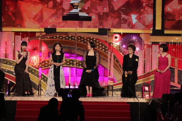 まさに美！長澤まさみ、広瀬すず、小松菜奈らのドレス姿　優秀主演女優賞（3枚目）