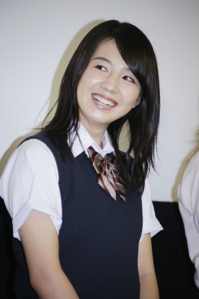 同じ事務所の先輩後輩が本気で平手打ち！映画『人狼ゲーム』初日舞台あいさつフォトギャラリー（6枚目）