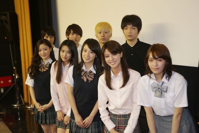 同じ事務所の先輩後輩が本気で平手打ち！映画『人狼ゲーム』初日舞台あいさつフォトギャラリー（7枚目）