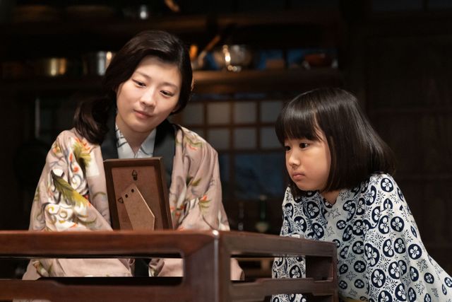 優三（仲野太賀）の話を…「虎に翼」第80回の場面写真：フォトギャラリー