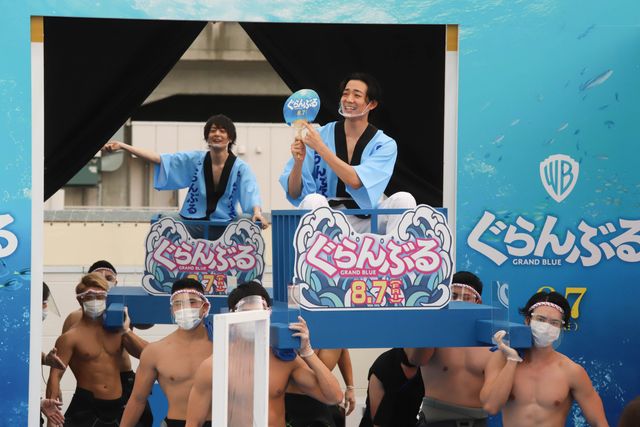 与田祐希、朝比奈彩、小倉優香、石川恋が浴衣姿で登場！竜星涼＆犬飼貴丈『ぐらんぶる』イベント（18枚目）