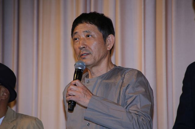 有村架純が紺のワンピースで登場！『夏美のホタル』完成披露試写会ギャラリー（6枚目）