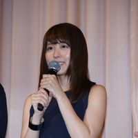 フォトギャラリー 有村架純が紺のワンピースで登場 夏美のホタル 完成披露試写会ギャラリー シネマトゥデイ