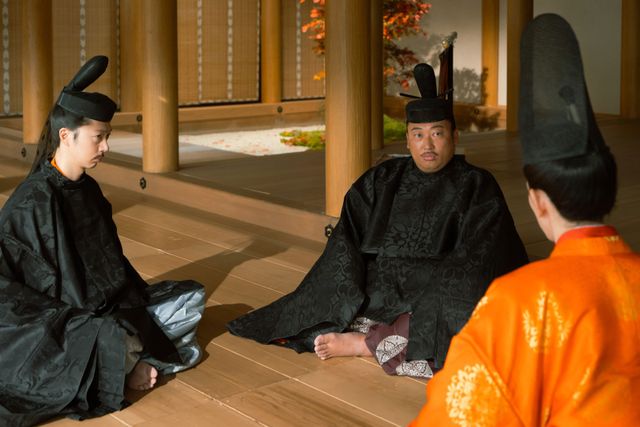 町田啓太＆金田哲、秋山竜次に笑いをこらえるのに必死！「光る君へ」第31回場面写真（4枚目）