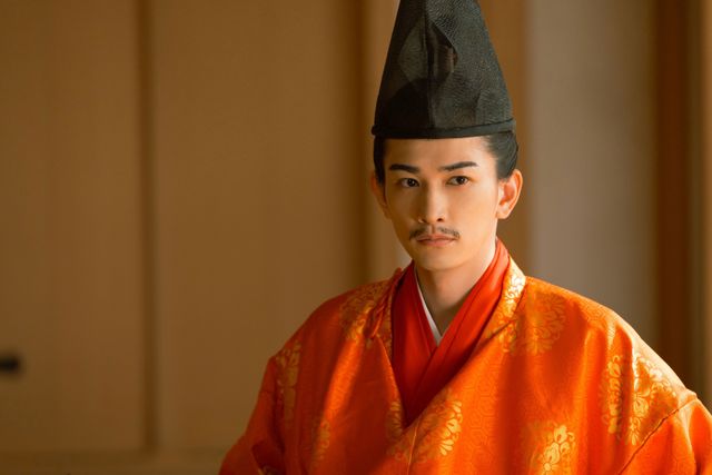 町田啓太＆金田哲、秋山竜次に笑いをこらえるのに必死！「光る君へ」第31回場面写真（7枚目）