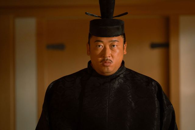 町田啓太＆金田哲、秋山竜次に笑いをこらえるのに必死！「光る君へ」第31回場面写真（11枚目）