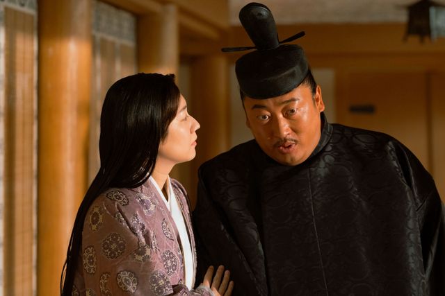 町田啓太＆金田哲、秋山竜次に笑いをこらえるのに必死！「光る君へ」第31回場面写真（12枚目）