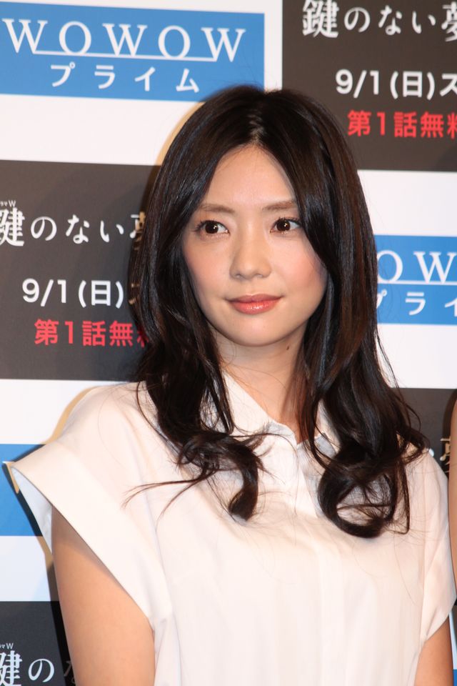 白の衣装で集結！広末＆倉科＆成海＆木村＆高梨の記者会見フォトギャラリー（7枚目）