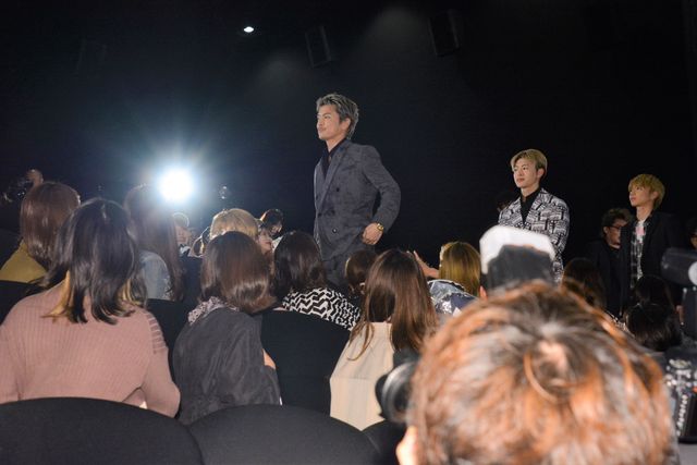 小林直己、今市隆二、佐野玲於、佐藤大樹が集結！『その瞬間、僕は泣きたくなった-CINEMA FIGHTERS project-』完成披露舞台あいさつ（2枚目）