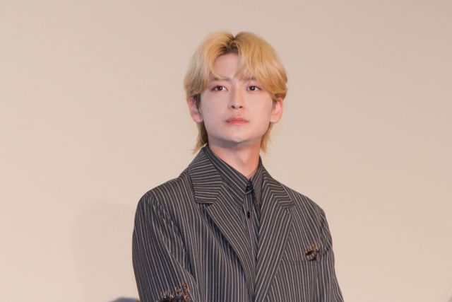 永野芽郁、齋藤潤に贈られた絵を持参！高橋文哉らと『からかい上手の高木さん』初日舞台挨拶（8枚目）