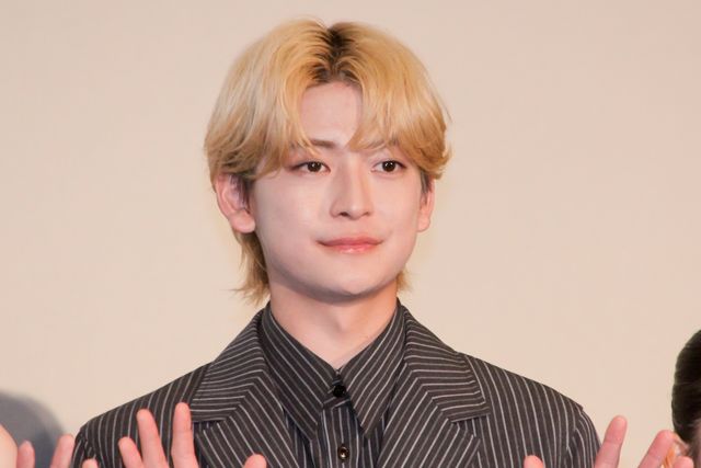 永野芽郁、齋藤潤に贈られた絵を持参！高橋文哉らと『からかい上手の高木さん』初日舞台挨拶（11枚目）