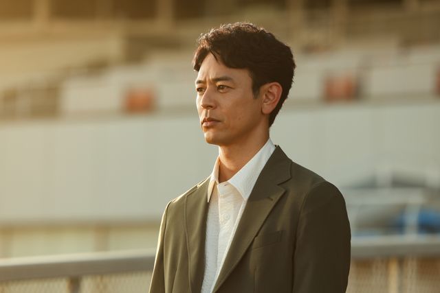 目黒蓮は謎の役柄…日曜劇場「ザ・ロイヤルファミリー」場面写真（12枚目）