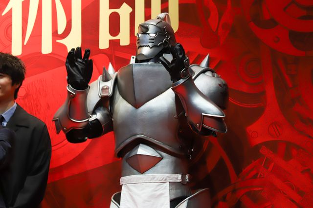 舞台『鋼の錬金術師』マスタング大佐は蒼木陣＆和田琢磨！製作発表会にキャスト集結（15枚目）