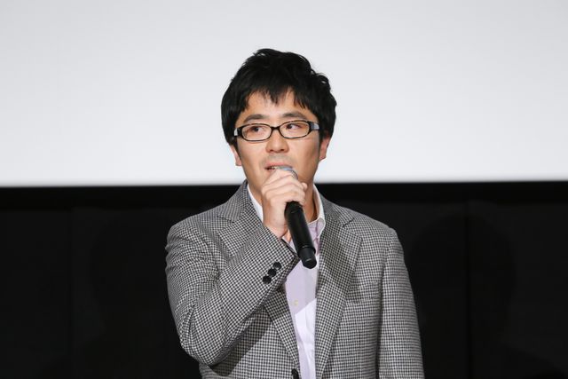 清野菜名ちゃんに誕生日プレゼント！『パーフェクト・レボリューション』初日舞台あいさつ（8枚目）