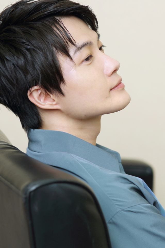 神木隆之介『ホリック xxxHOLiC』インタビュー撮り下ろしカット（6枚目）