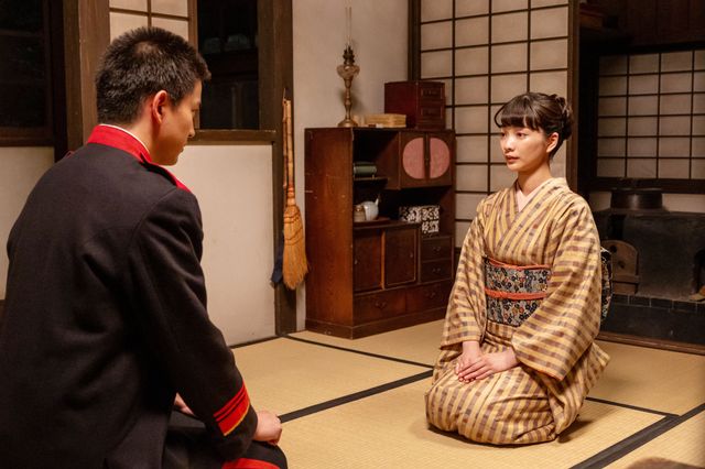 【画像12枚】朝ドラ「風、薫る」直美（上坂樹里）がふらついて…第107回場面写真（8枚目）