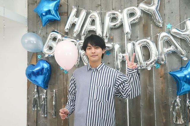 柳楽優弥のくしゃっと笑顔！アニバーサリーブック「やぎら本」撮りおろし企画（4枚目）