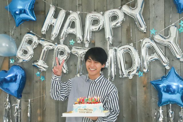 柳楽優弥のくしゃっと笑顔！アニバーサリーブック「やぎら本」撮りおろし企画（8枚目）