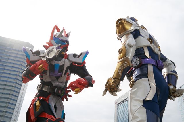 ウィンが見つけた英寿の奇妙な記録…「仮面ライダーギーツ」第37話「慕情V：純白の破壊」（5枚目）