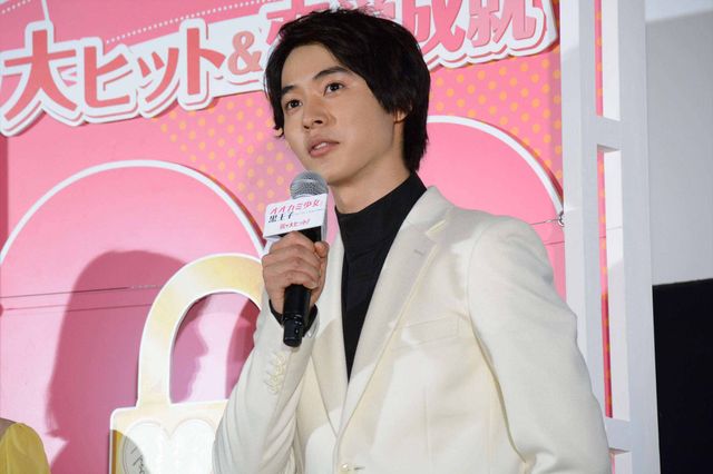 山崎賢人＆二階堂ふみ、最後の舞台あいさつで互いに言葉送る…映画『オオカミ少女と黒王子』大ヒット御礼舞台あいさつフォトギャラリー（8枚目）