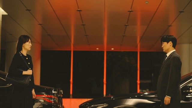 半沢直樹役の正体は劇団ひとり！「花咲舞が黙ってない」場面写真（9枚目）