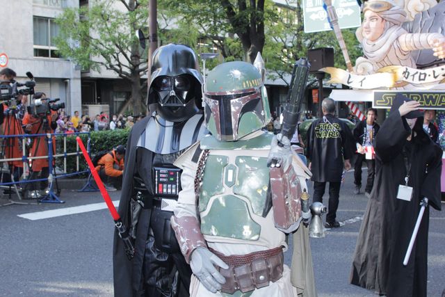 けみお君もジェダイに！　川崎駅前にスター・ウォーズコスプレファン100名が集結　画像ギャラリー（22枚目）