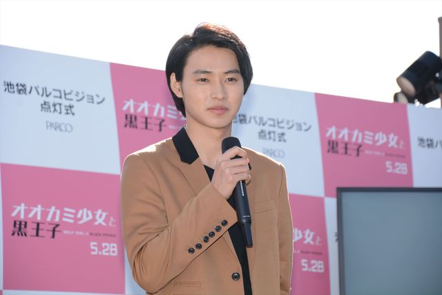 二階堂ふみがピンクのワンピースで登場！フォトギャラリー（6枚目）