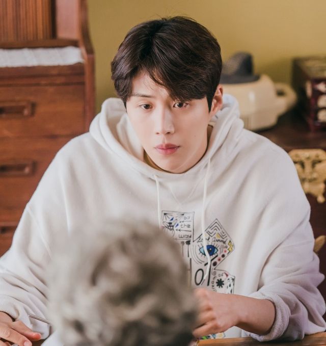 キム・ソンホが素敵すぎる！韓国ドラマ「海街チャチャチャ」場面カット：フォトギャラリー