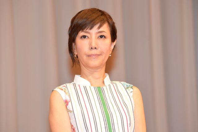 大島優子、華麗にマジックを披露！　子どもたちから大歓声！　画像ギャラリー（5枚目）