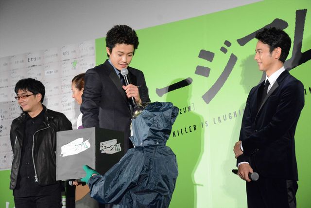 野村周平「おいで」とファンにハグ！映画『ミュージアム』初日舞台あいさつフォトギャラリー（5枚目）